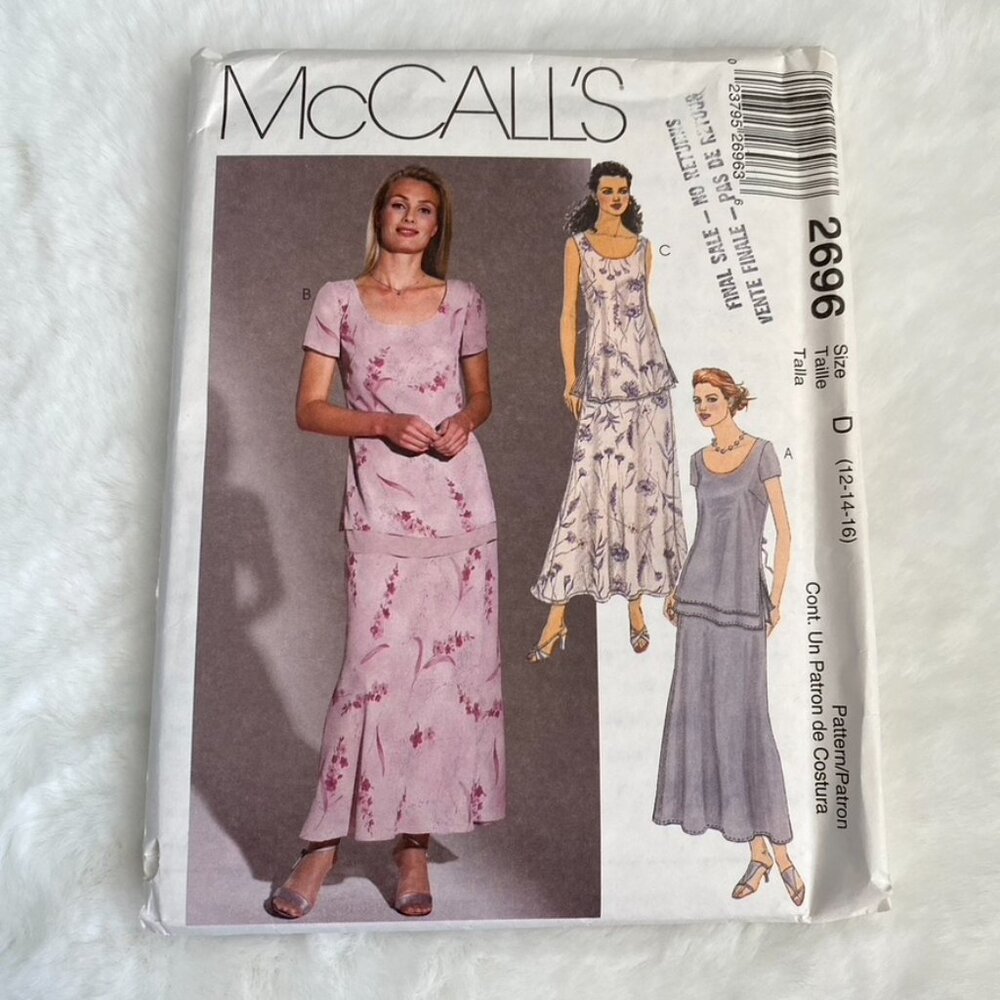 2 McCall's Sewing Patterns - Picture 2 of 5